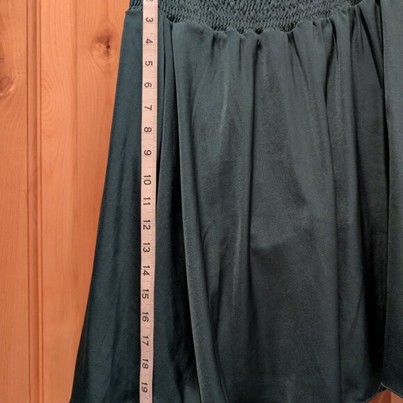 Elegant Green Women's Skirt - Picture 3 of 7